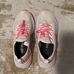 Nike Custom White and Pink React Infinity Running Shoes